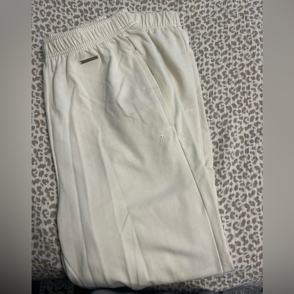 Gymshark x Whitney Simmons sweatpants